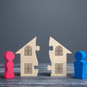 Smooth Divorce Home Sales: Expert Tips and Resources